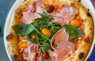 Plat_pt_Suzanna-K_Pizzas-sauce-tomate_pizza-proscuitto-e-funghi_105006.jpg